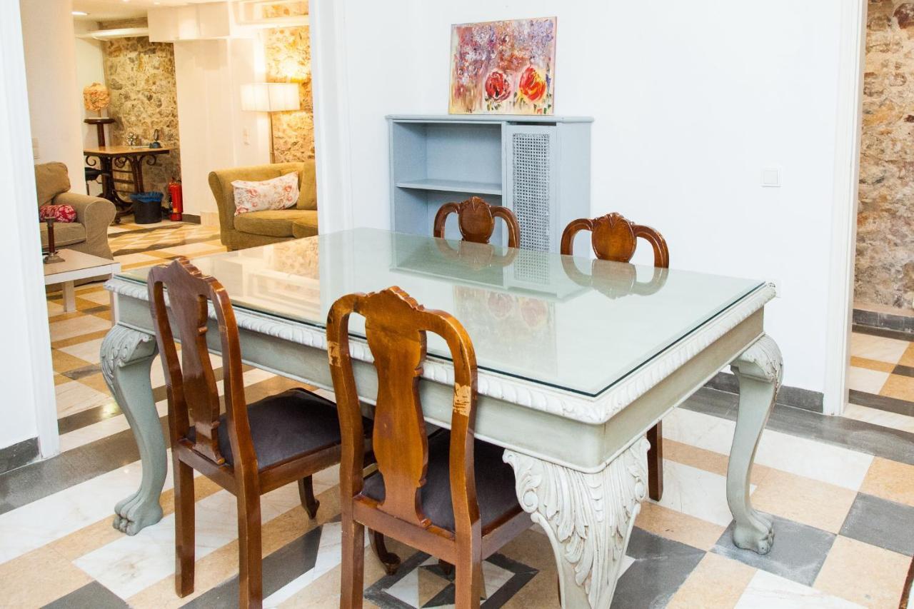 Chic Charming Central Athens Apt. Esterno foto